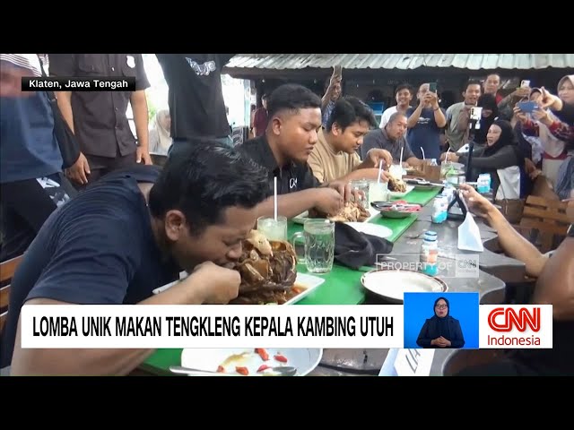 Youtube Thumnail image of : Lomba Unik Makan Tengkleng Kepala Kambing Utuh
