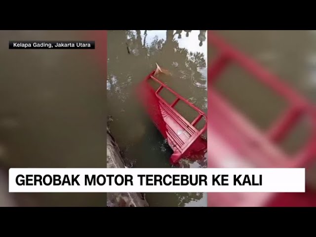 Youtube Thumnail image of : Gerobak Motor Tercebur Kali, Pelabuhan Muara Angke Padat Kapal